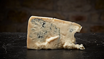 Почему стоит попробовать лучший итальянский сыр горгонзола
